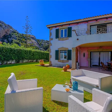 Villa Sardinia Family Lucrezia